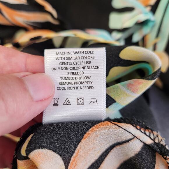 MADDEN NYC Black Beauty Plunge Halter Dress Juniors XL Black Pastel Tropical - Picture 6 of 11